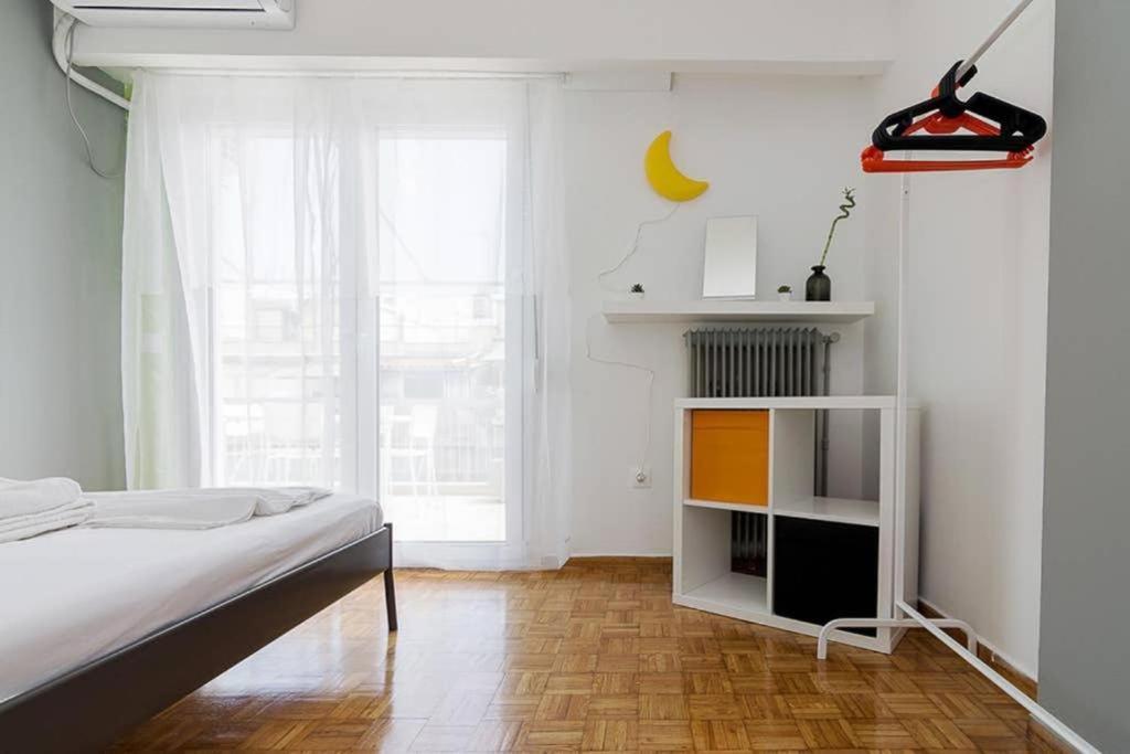 Sunlit 2Br Oasis In Metaxourghio 3Min From Metro Apartment Athens Ngoại thất bức ảnh